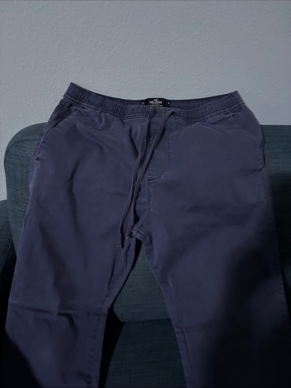 Hollister Men's Navy Blue Drawstring Joggers